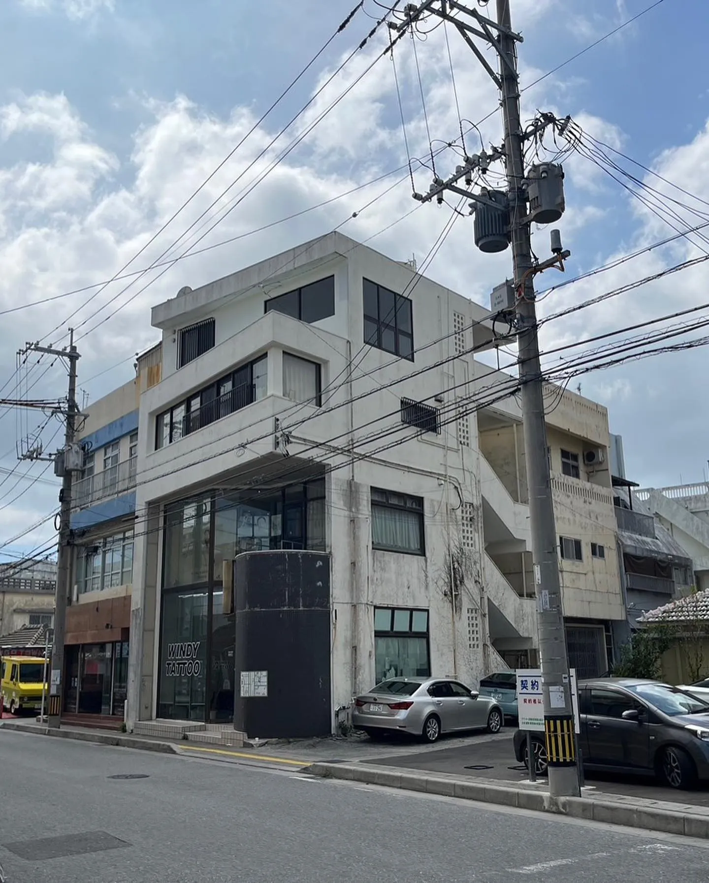 沖縄市テナントビル